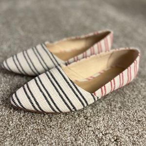 Market & Spruce Pointed Flats